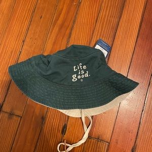 LIFE IS GOOD Green Bucket Hat